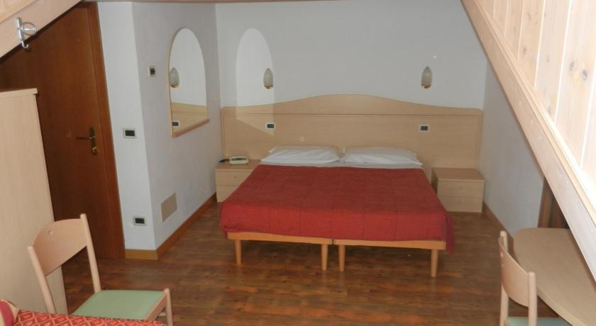 Maffei Hotel Pinzolo Room photo