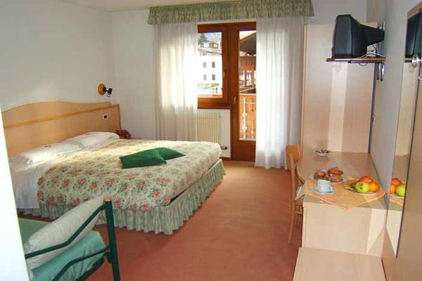 Maffei Hotel Pinzolo Exterior photo