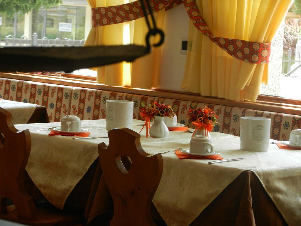 Maffei Hotel Pinzolo Exterior photo
